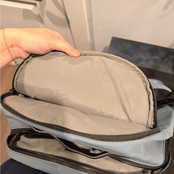 Away | The Backpack (2019) Stylish Blue Gray Backpack | Unisex - Picture 8 of 8